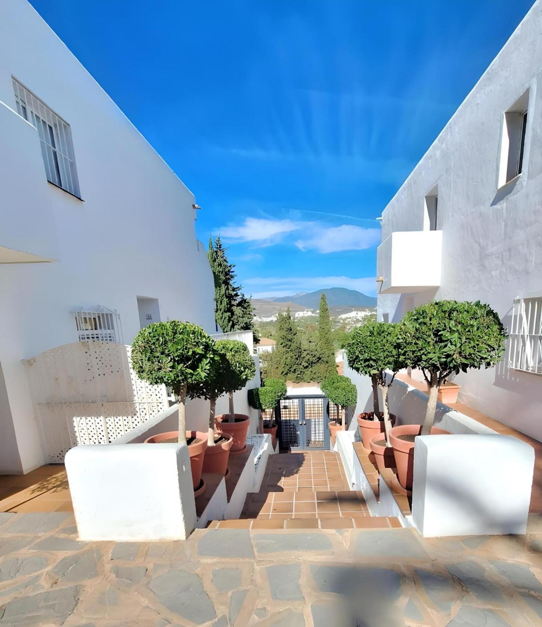 Gorgeous 2Br Apt. W/ Mountain View Puerto Banus Marbella Zewnętrze zdjęcie