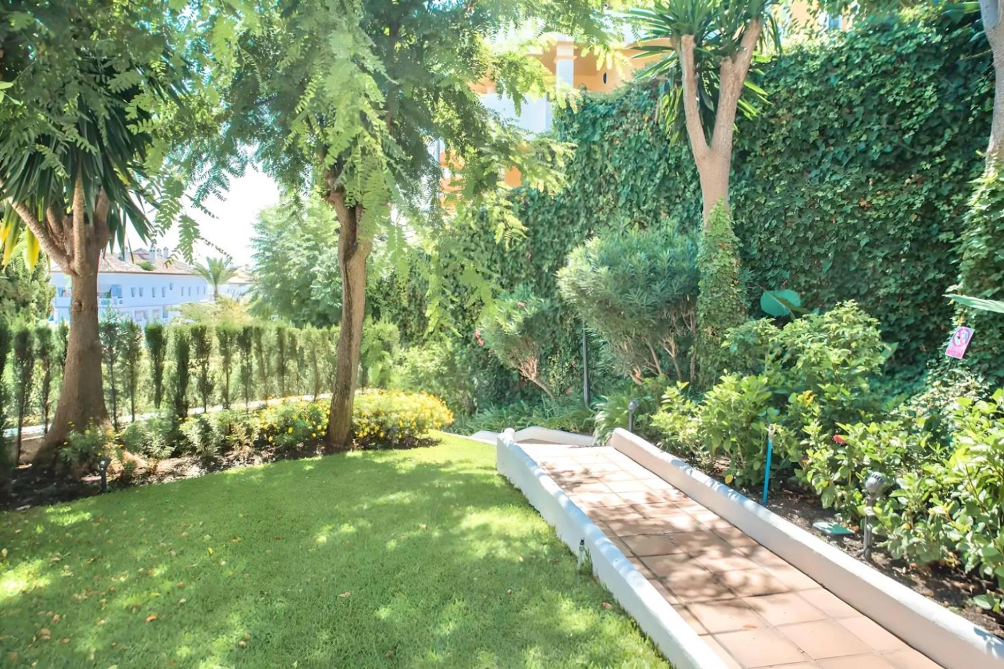 Gorgeous 2Br Apt. W/ Mountain View Puerto Banus Marbella Zewnętrze zdjęcie