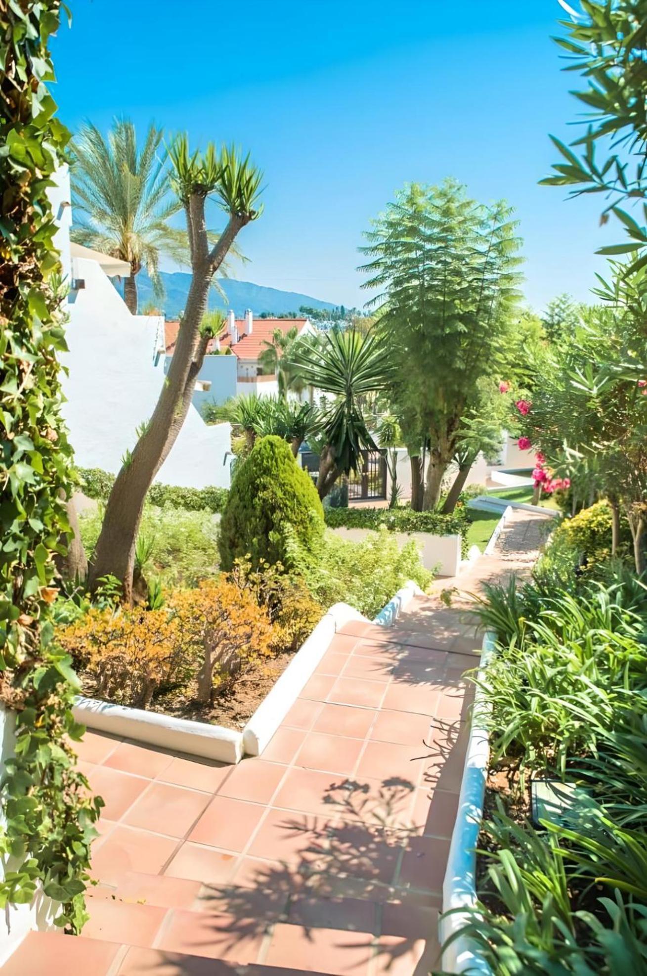 Gorgeous 2Br Apt. W/ Mountain View Puerto Banus Marbella Zewnętrze zdjęcie